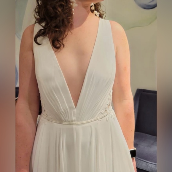 NWT Anthro: size 6 Jenny Yoo Elinor Deep V-Neck Lace & Illusion Wedding Gown - Picture 9 of 9